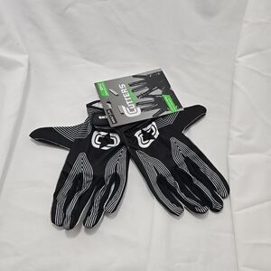 NWT Cutters Football Epic Receiver Gloves Adult  L/XL  Sticky Grip Palm Lightwei